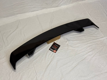 Spoiler posteriore nero lucido per Audi TT MK3 (15-23)