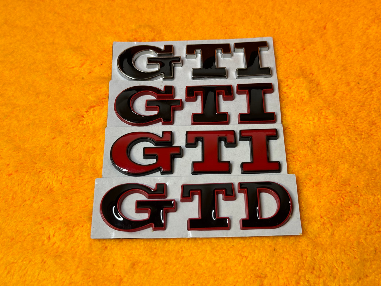 Badge Posteriore Scritta GTD GTI GOLF per VW Golf MK6 MK7 7.5 (vari colori)
