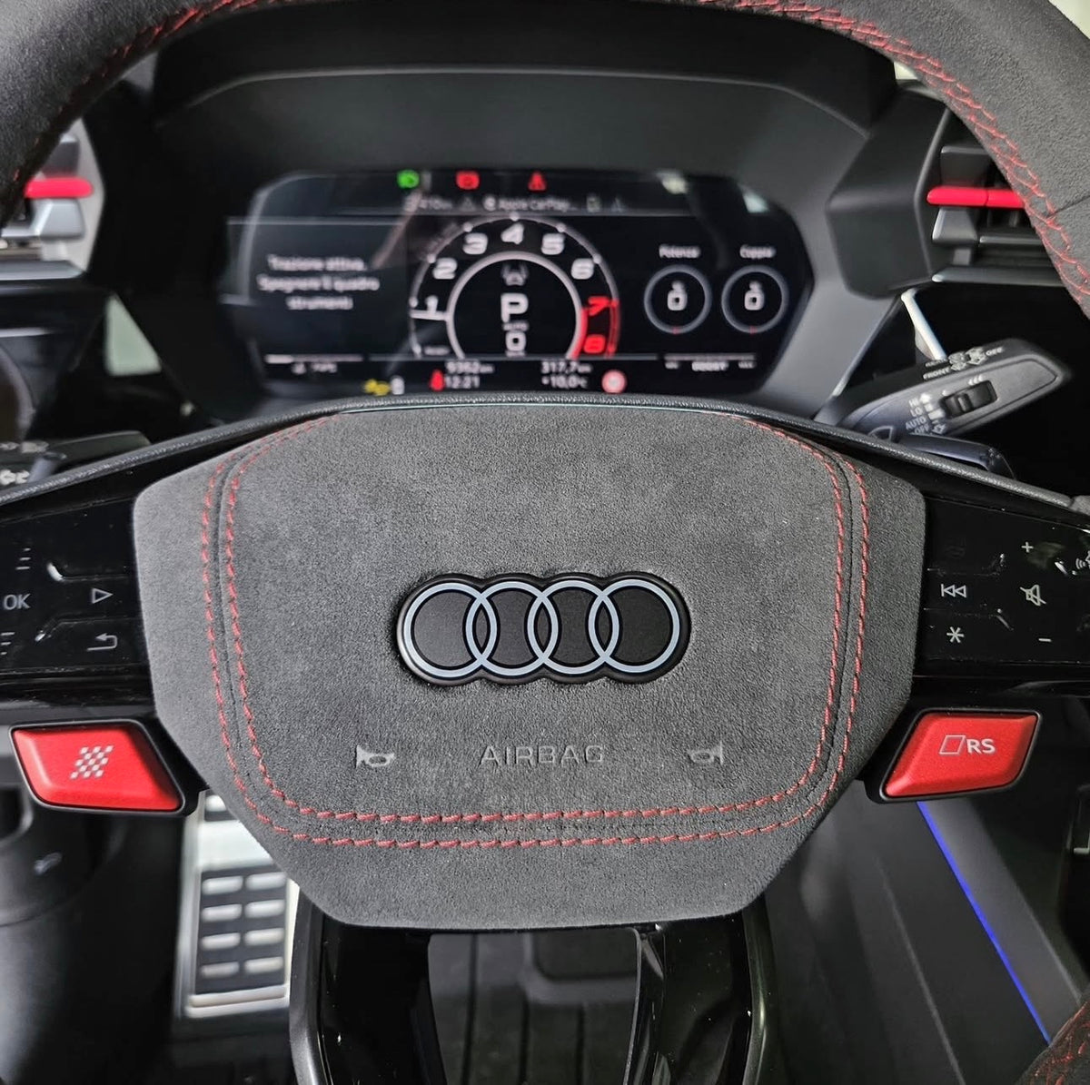 Cover Airbag Personalizzata Audi A3 8.5Y / A5 B10 / A6 C9 – Pelle / Alcantara (Configuralo)