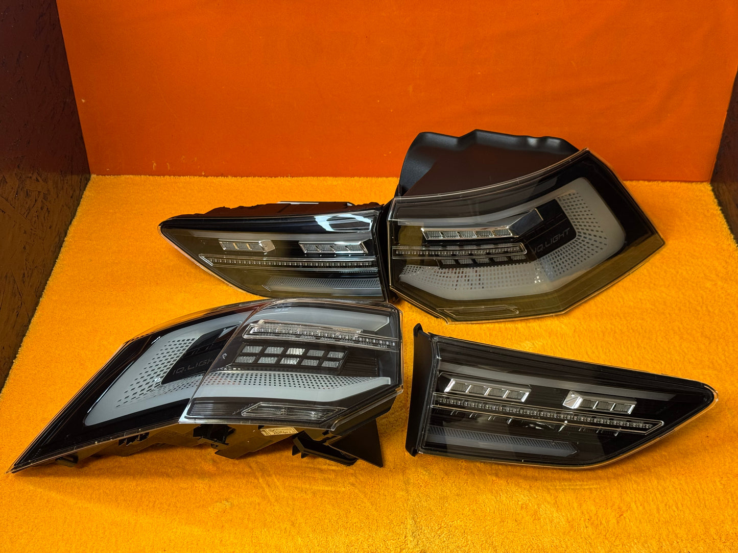 Coppia Fanali Posteriori Dinamici IQ light Fumè per Golf Mk8