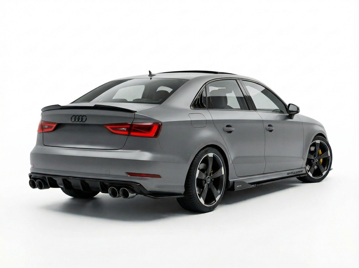 Spoiler Posteriore nero lucido per AUDI A3 S3 RS3 8V Sedan (13-20)