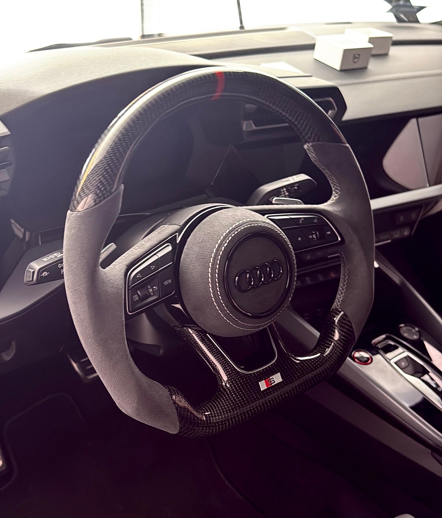 Volante Audi Personalizzato per AUDI A3 8V/8Y - A4 B9 - A5 F5