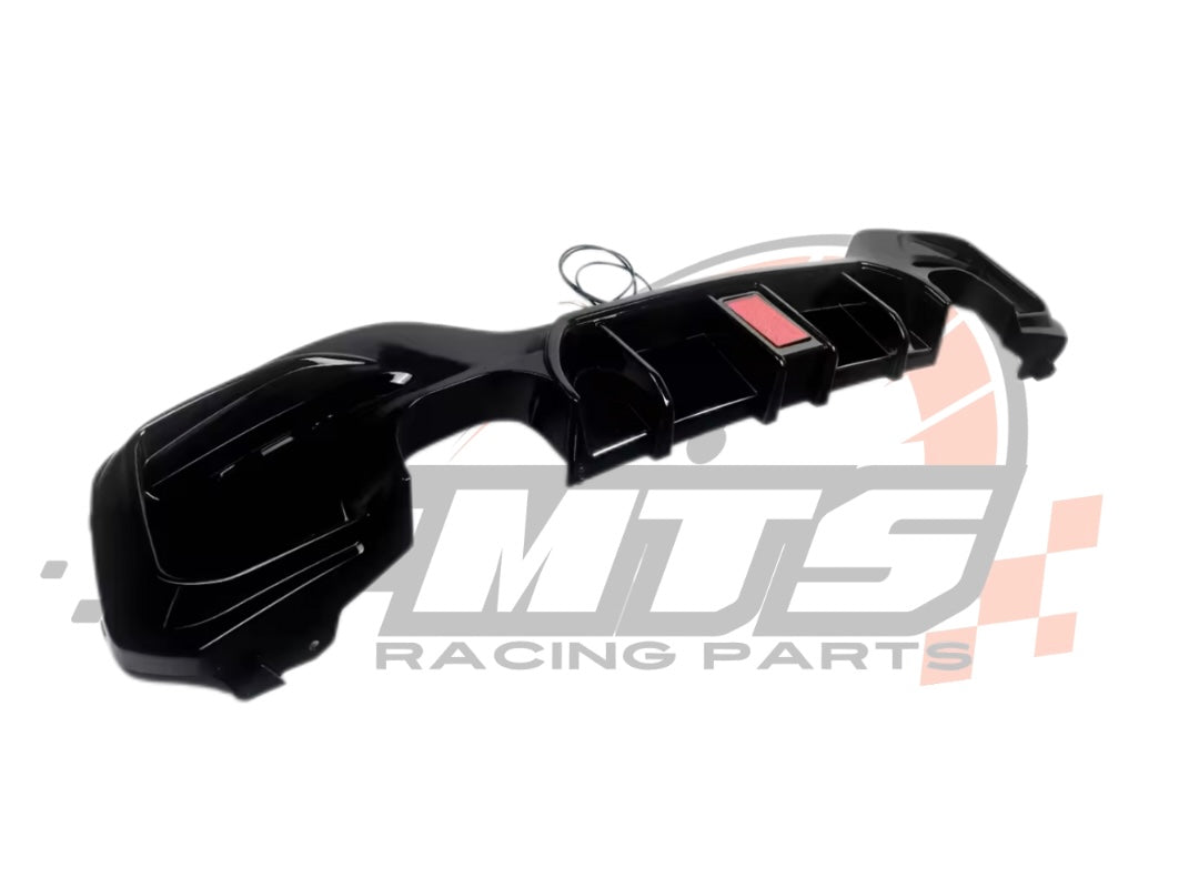 Diffusore Posteriore Stile M con luce freno a led per Bmw Serie 1 F20 F21 Carbon/nero lucido (15-19)