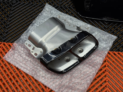 Diffusore Posteriore Stile AMG per Mercedes Classe A W176 (nero lucido)