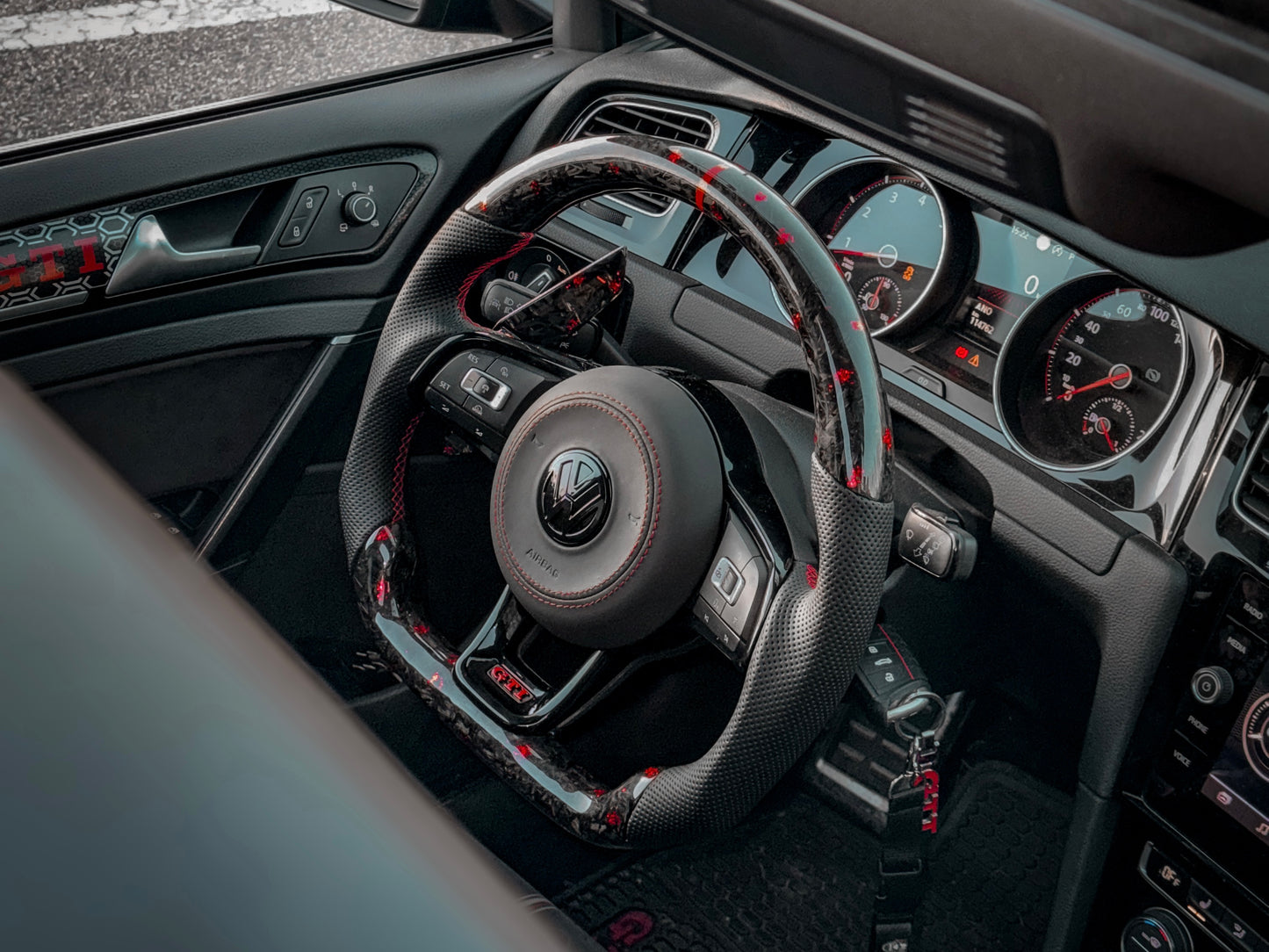 Volante Volkswagen Carbon Forged Personalizzato per Golf - Polo - Scirocco (configuralo)