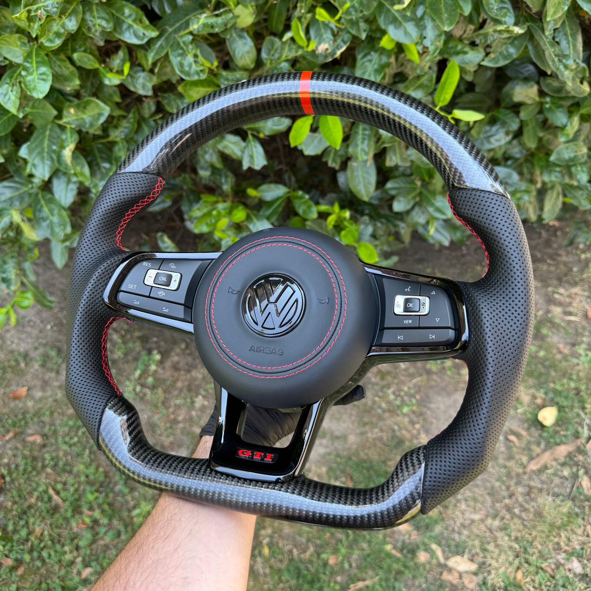 Volante Volkswagen Personalizzato per Golf - Polo - Scirocco (configuralo)