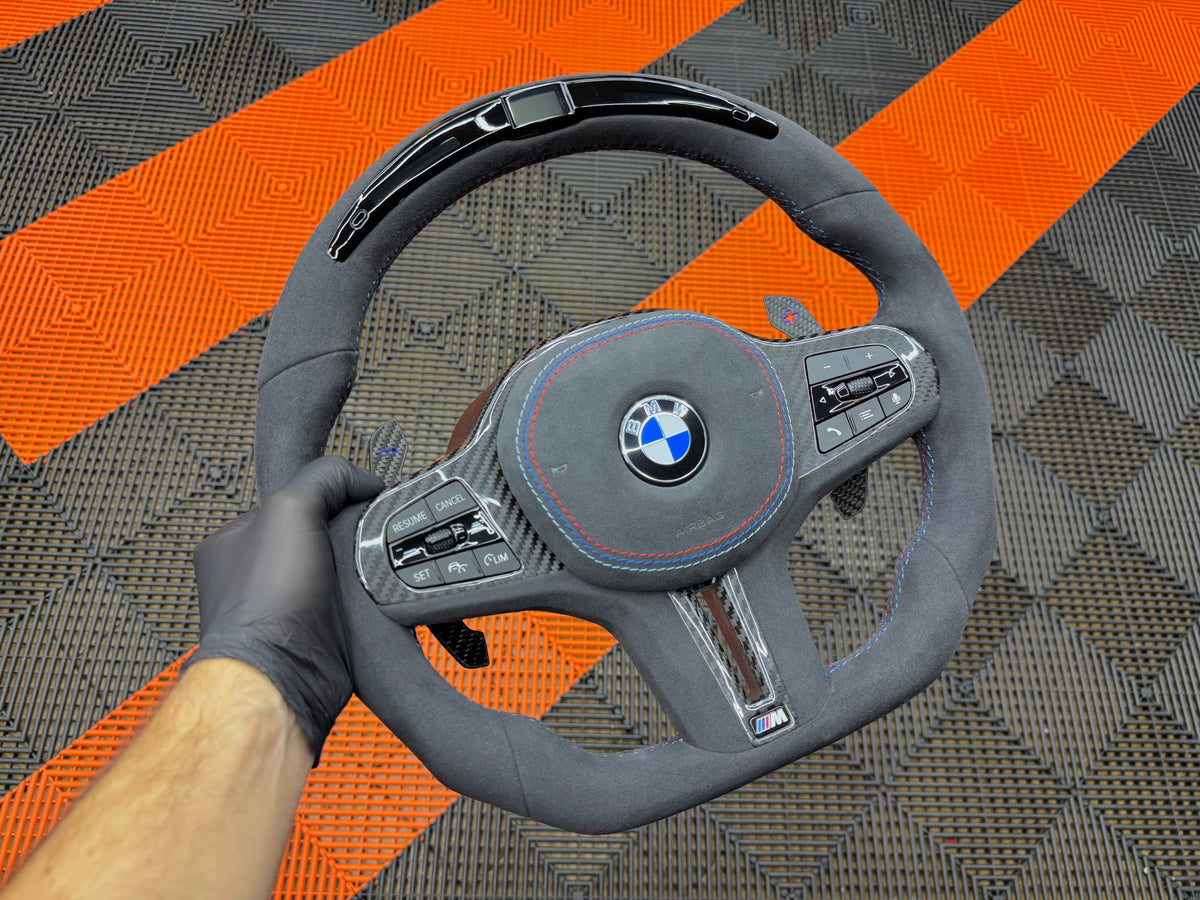 Volante Bmw Personalizzato con LED di cambiata per Bmw serie 1 F40 e serie G (configuralo)