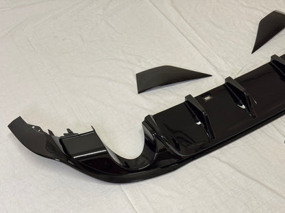 Diffusore Posteriore TCR Look Doppia uscita per VW Golf MK7.5 GTI Nero Lucido(17-20)