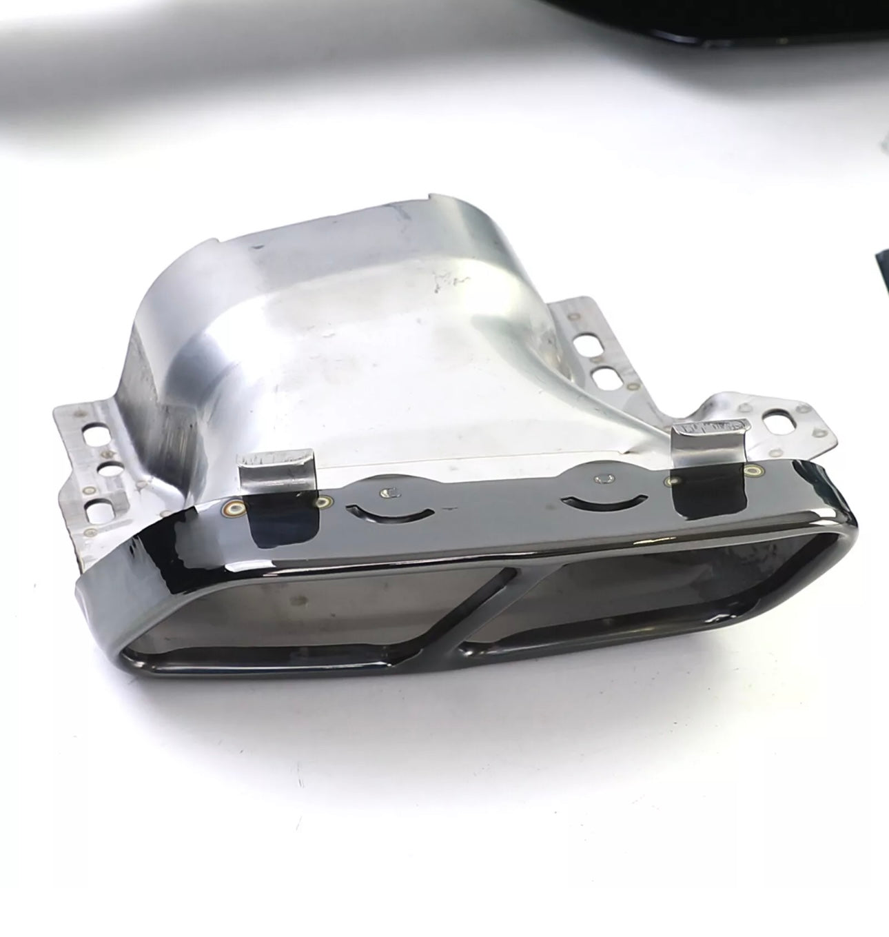 Diffusore Posteriore Stile AMG per Mercedes Classe A W176 (nero lucido)