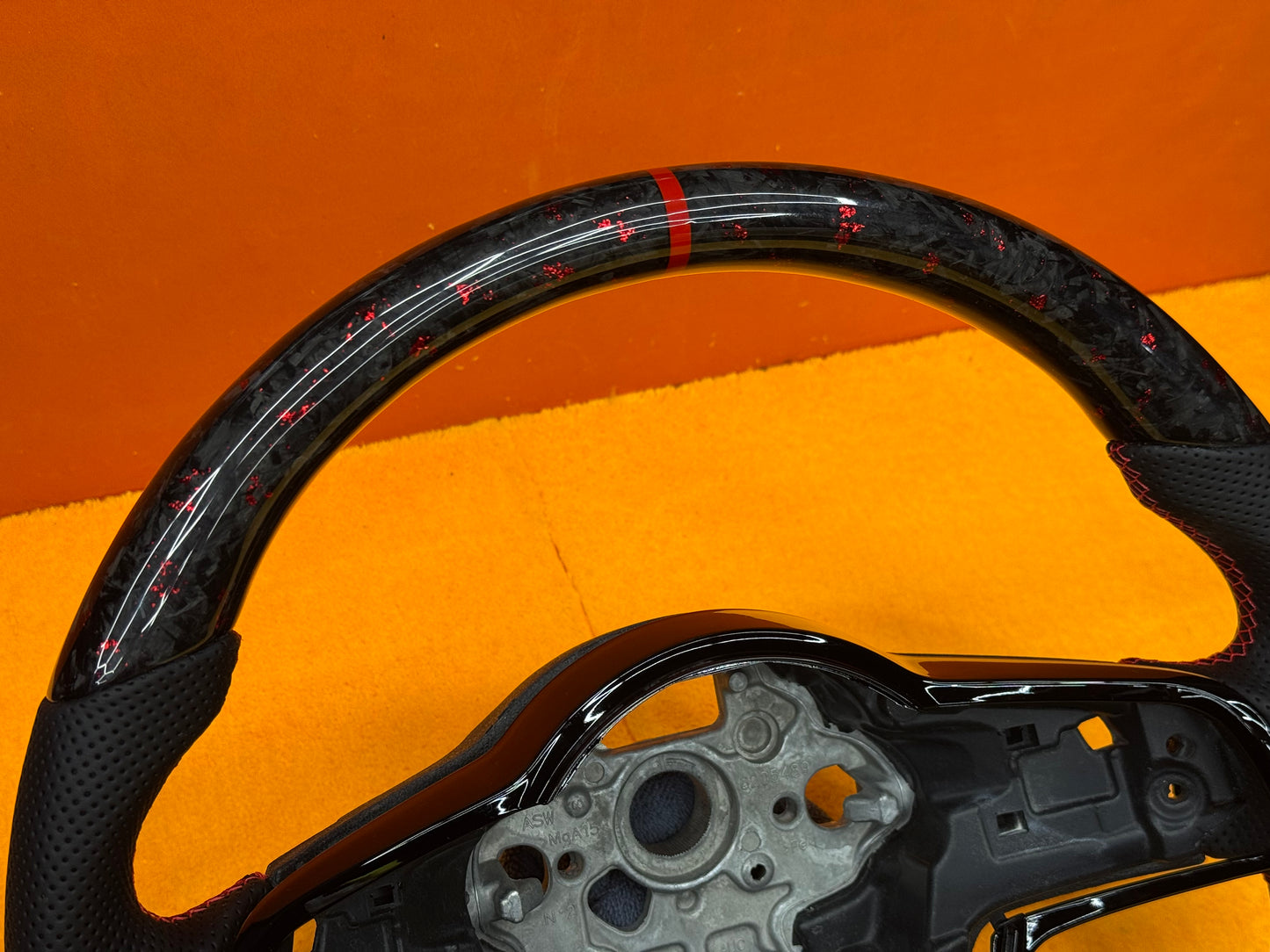 Volante Volkswagen Carbon Forged Personalizzato per Golf - Polo - Scirocco (configuralo)