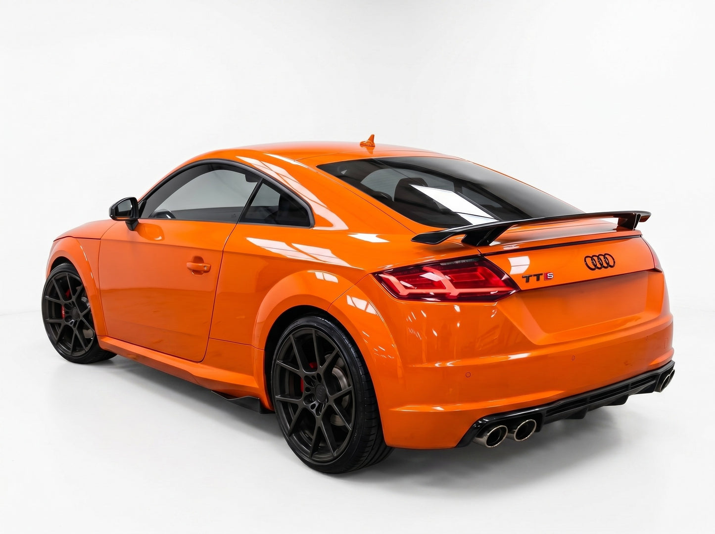 Spoiler posteriore nero lucido per Audi TT MK3 (15-23)