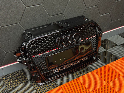 Griglia Anteriore RS look per Audi A3 8V(13-16)