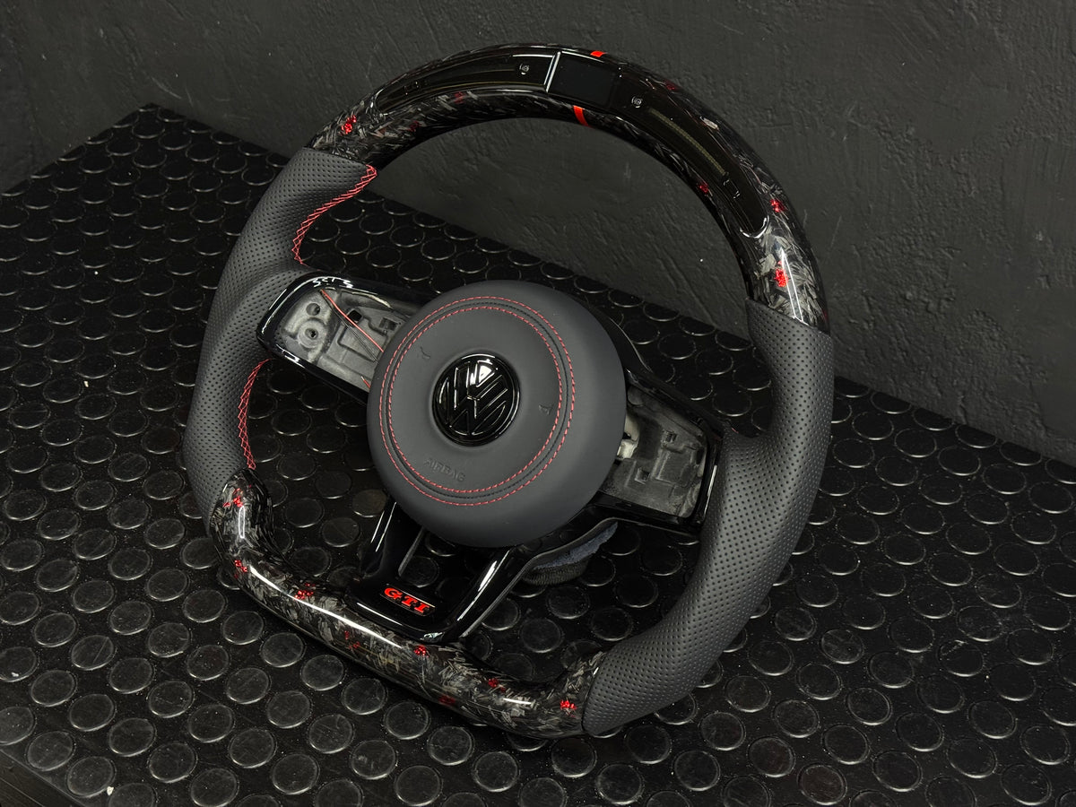 Volante personalizzato con LED di cambiata per Volkswagen Golf MK7 MK7.5 (configuralo)