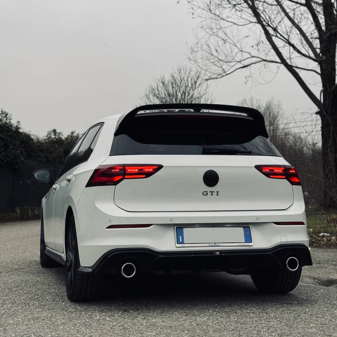 Spoiler Clubsport Posteriore per VW Golf MK8 Nero lucido