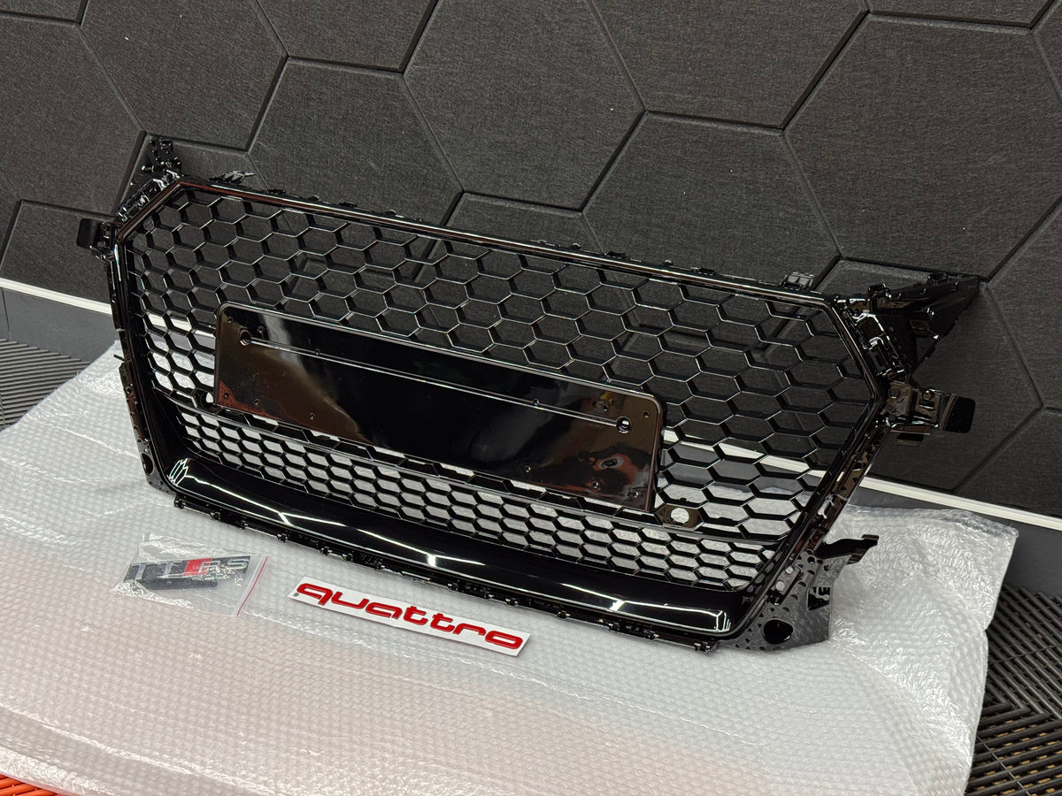 Griglia Anteriore RS look per Audi TT MK3 (15-22)