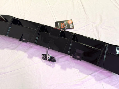 Diffusore Posteriore con Stop Led per GOLF MK8 GTI/GTD Rline