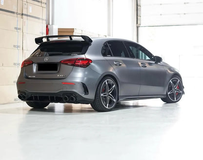 Diffusore posteriore stile A45 AMG per Mercedes Classe A W177 Berlina/Sedan (nero lucido)