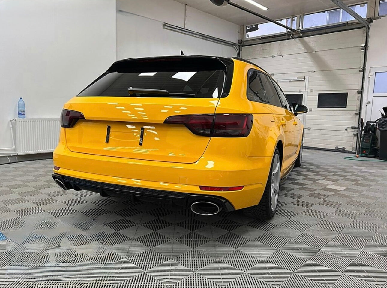 Diffusore Posteriore Stile RS per Audi A4 B9 Standard(16-18)