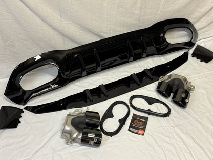 Diffusore Posteriore Stile A45 AMG per Mercedes Classe A W177 (nero lucido)