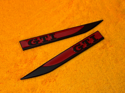 Badge Laterale Scritta GTD GTI per VW Golf MK6 MK7 7.5 (vari colori)