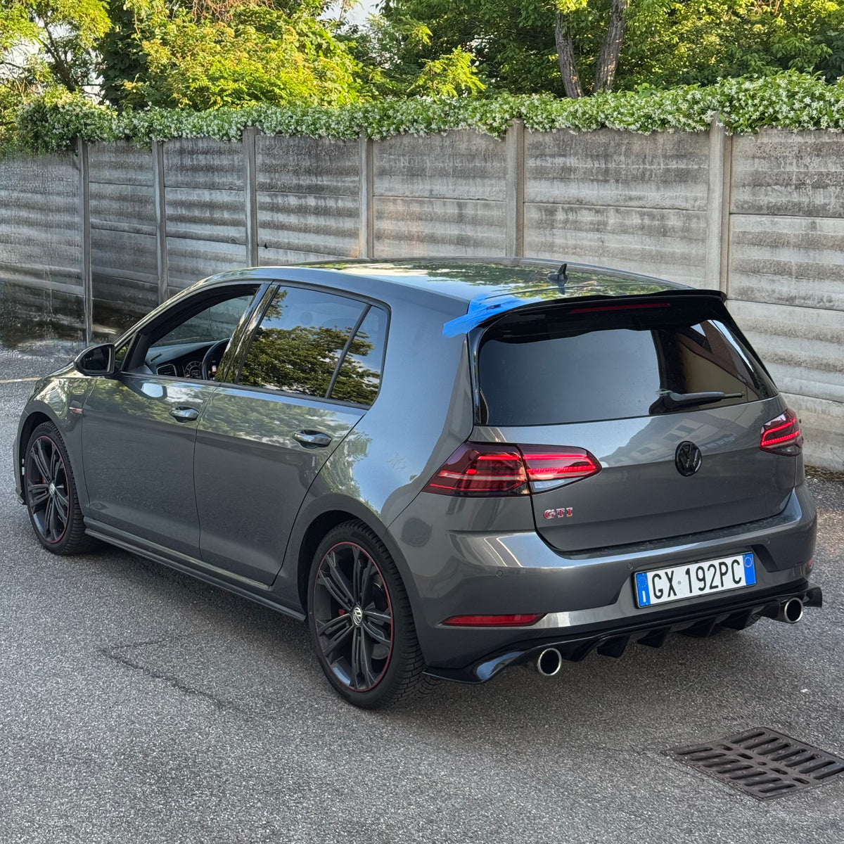 Diffusore Posteriore TCR Look Doppia uscita per Volkswagen Golf MK7.5 GTI (17-20)