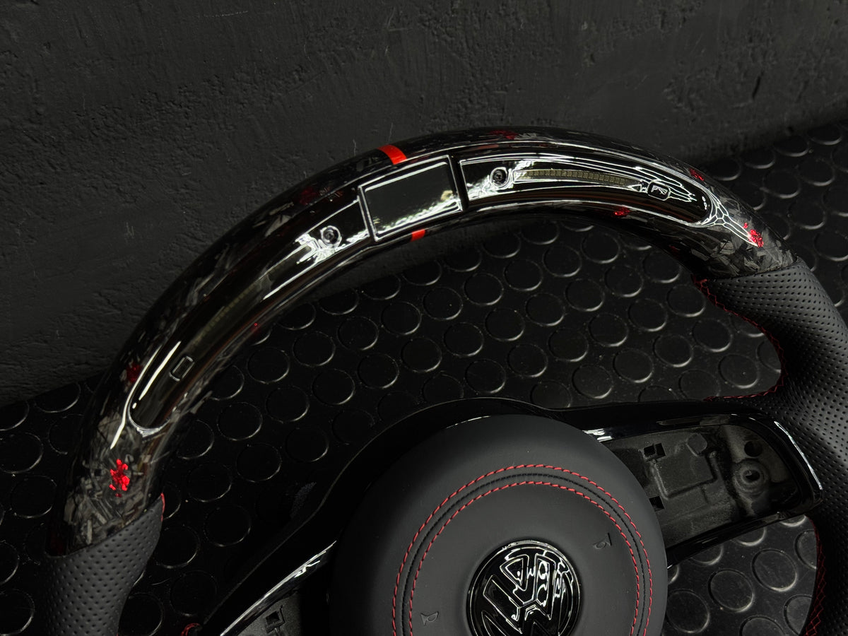 Volante personalizzato con LED di cambiata per Volkswagen Golf MK7 MK7.5 (configuralo)