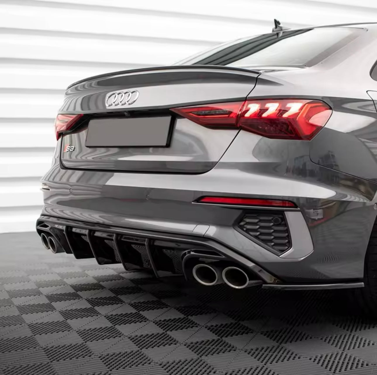 Diffusore Posteriore Doppia uscita per Audi A3 8Y Sedan (20-24)