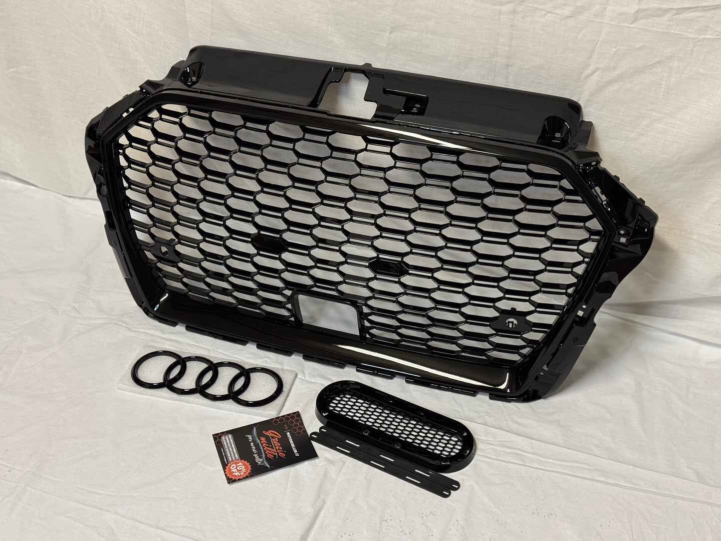 Griglia Anteriore RS look per Audi A3 8V Radar (17-20)