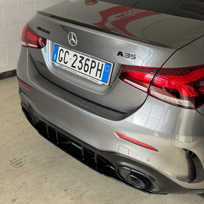 Diffusore posteriore stile A35 AMG per Mercedes Classe A W177 Sedan/Berlina (nero lucido)