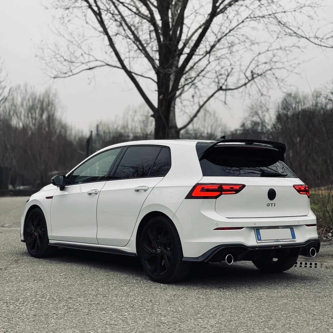Spoiler Clubsport Posteriore per VW Golf MK8 Nero lucido