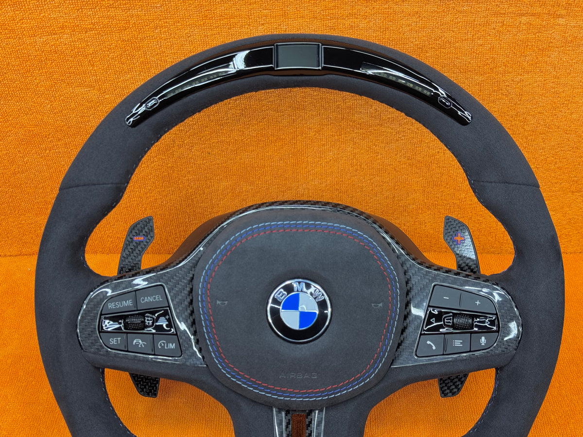 Volante Bmw Personalizzato con LED di cambiata per Bmw serie 1 F40 e serie G (configuralo)