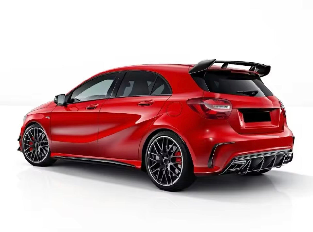 Diffusore Posteriore Stile AMG per Mercedes Classe A W176 (nero lucido)