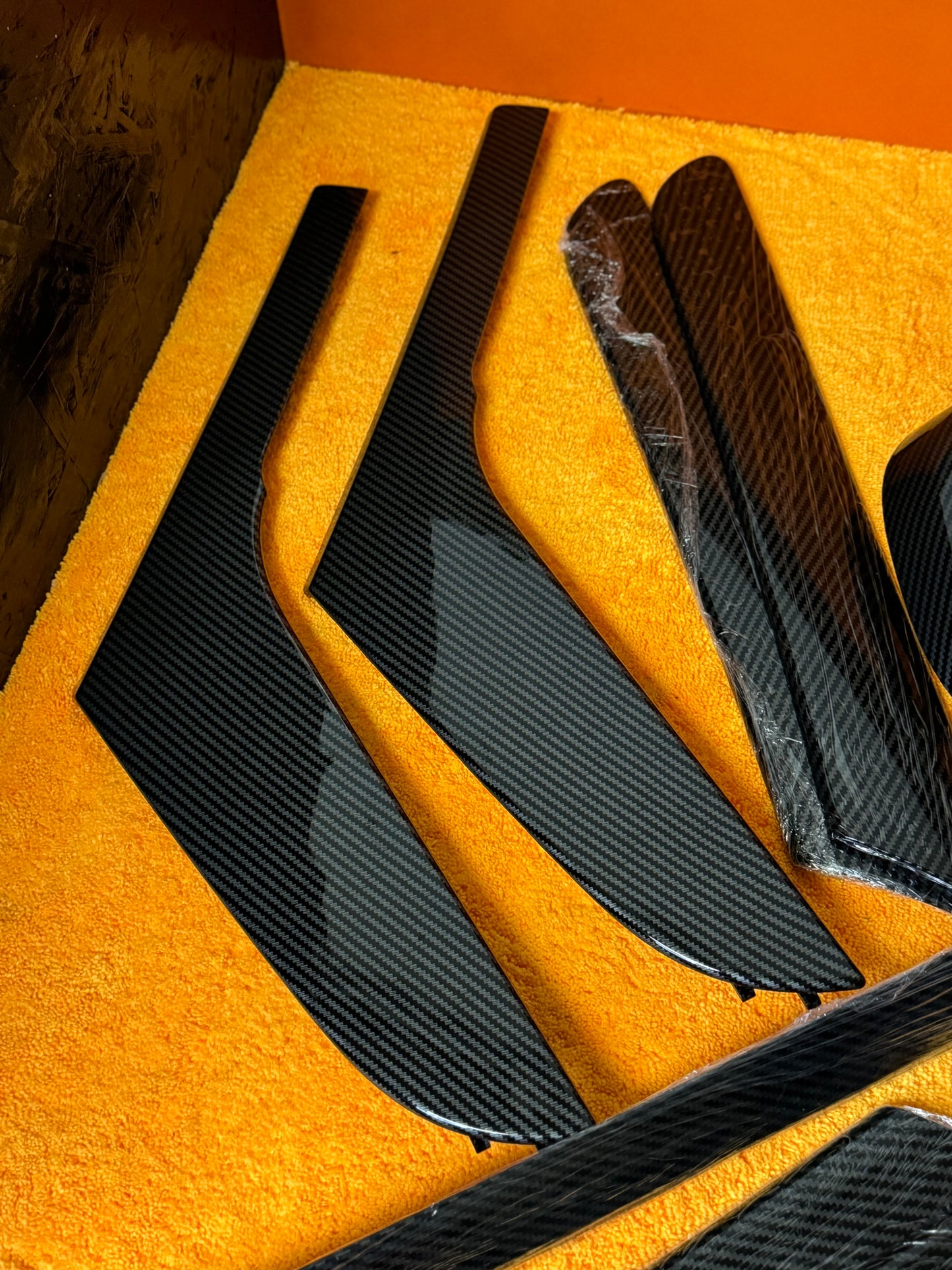 Listelli Carbon Look Pannello Portiere per VW Golf MK6