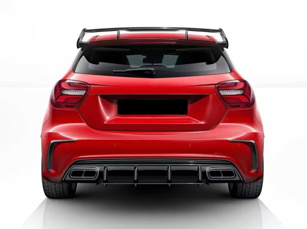 Diffusore Posteriore Stile AMG per Mercedes Classe A W176 (nero lucido)