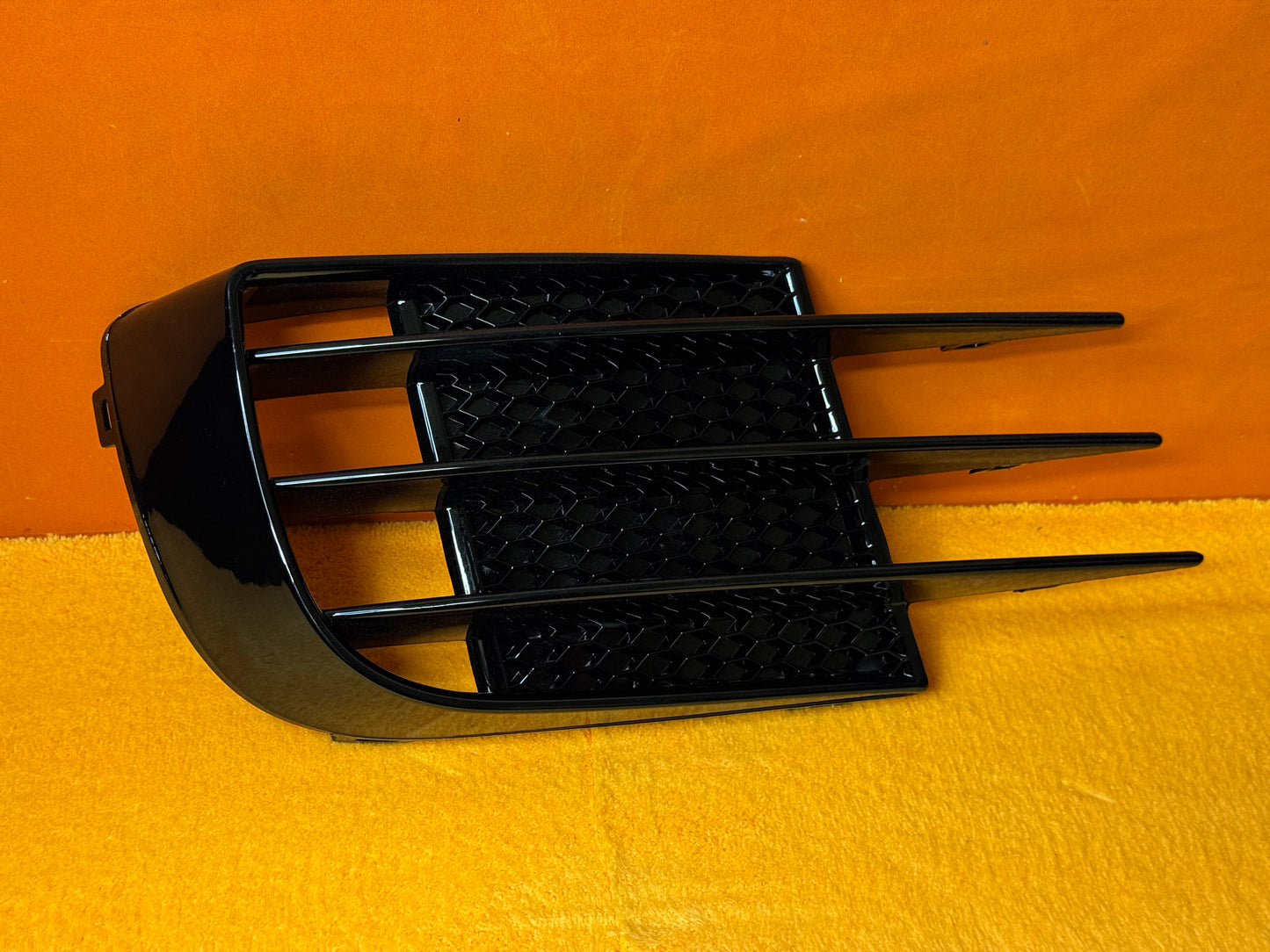 Giglia Paraurti Anteriore Fendinebbia per VW Golf MK6 GTI GTD R20