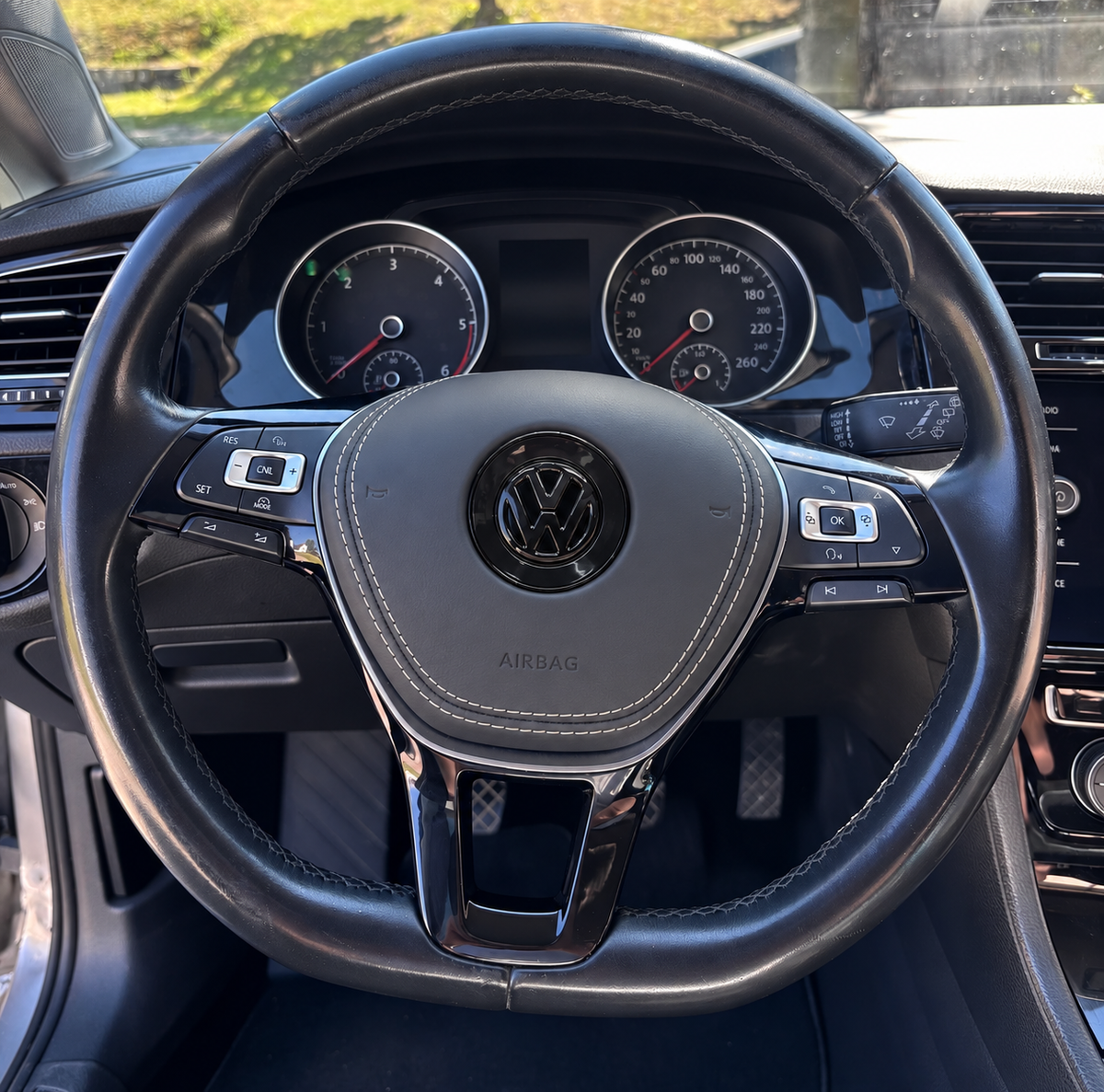 Cover Airbag Volkswagen Golf 7 / 7.5 – Polo – Tiguan | Pelle / Alcantara (Configuralo)