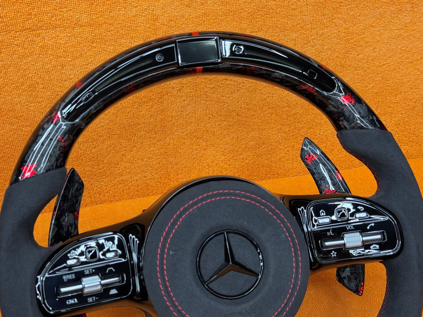 Volante personalizzato con LED di cambiata per Mercedes classe A w177 - CLA C118 - C W205  (configuralo)