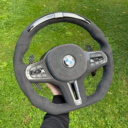 Volante Bmw Personalizzato con LED di cambiata per Bmw serie 1 F40 e serie G (configuralo)