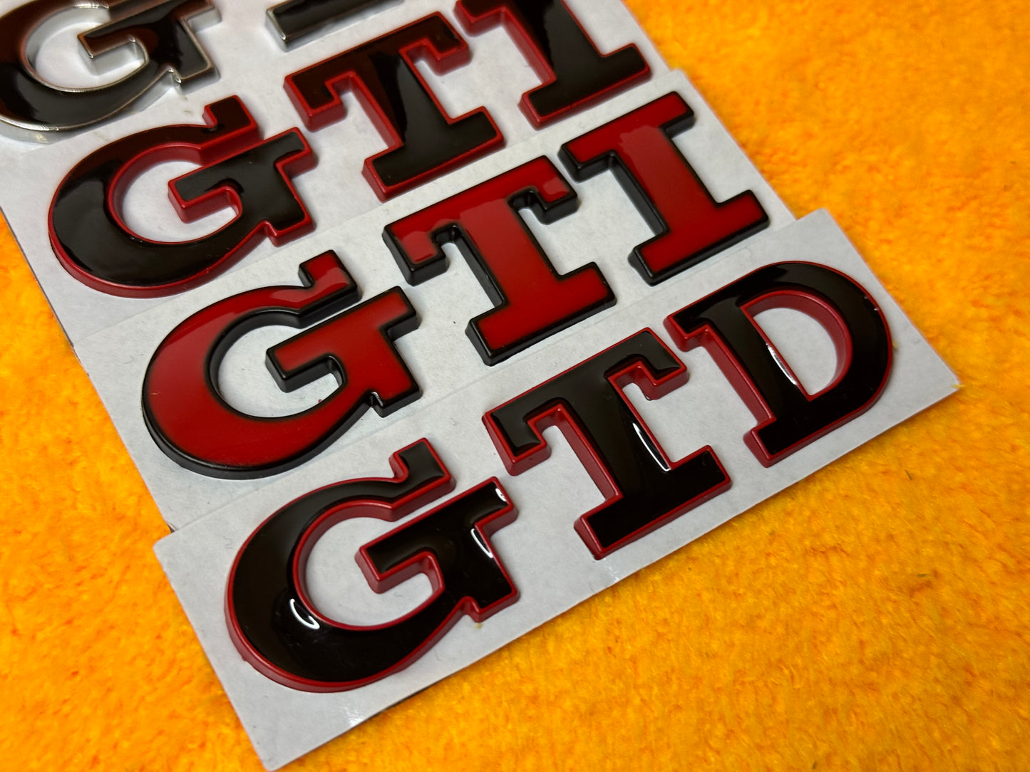 Badge Posteriore Scritta GTD GTI GOLF per VW Golf MK6 MK7 7.5 (vari colori)