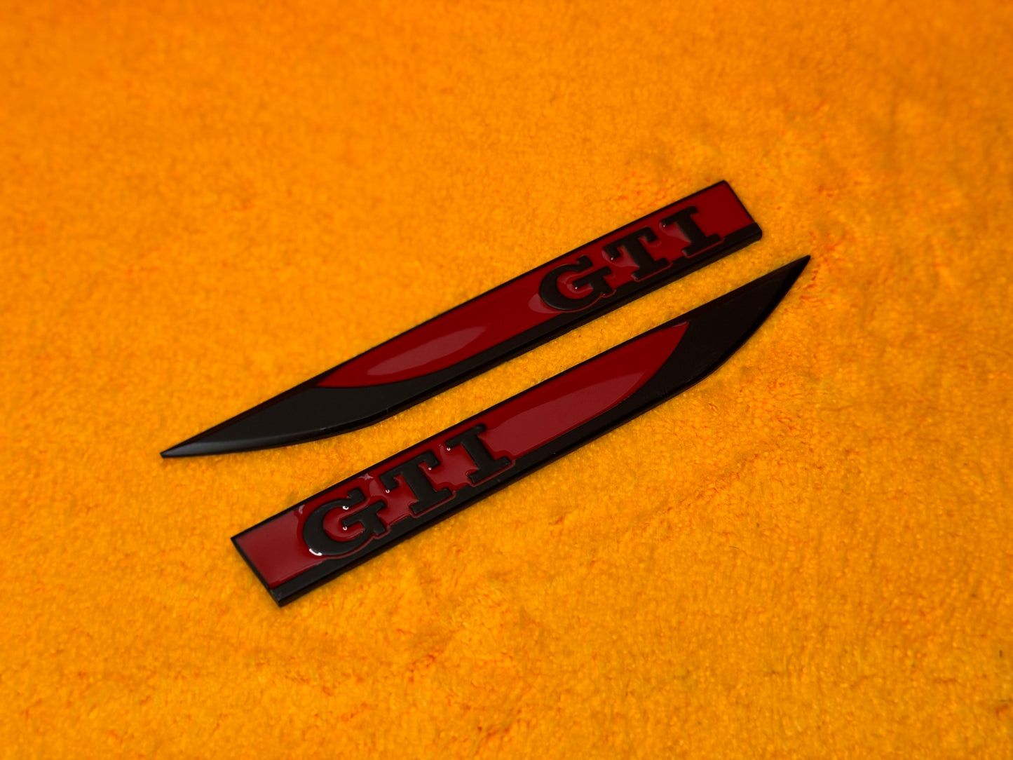 Badge Laterale Scritta GTD GTI per VW Golf MK6 MK7 7.5 (vari colori)