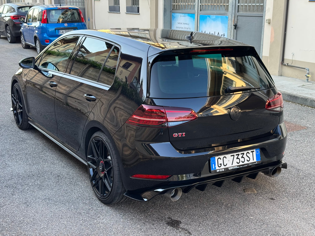 Diffusore Posteriore TCR Look Doppia uscita per Volkswagen Golf MK7.5 GTI (17-20)