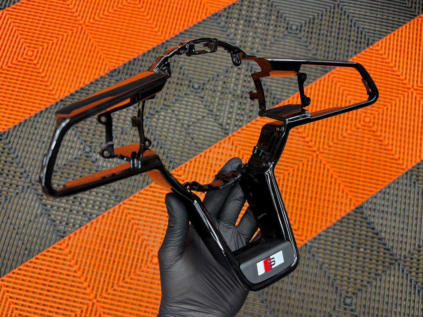 Cornice Volante Audi TT MK3 Nero Lucido/Carbon fiber