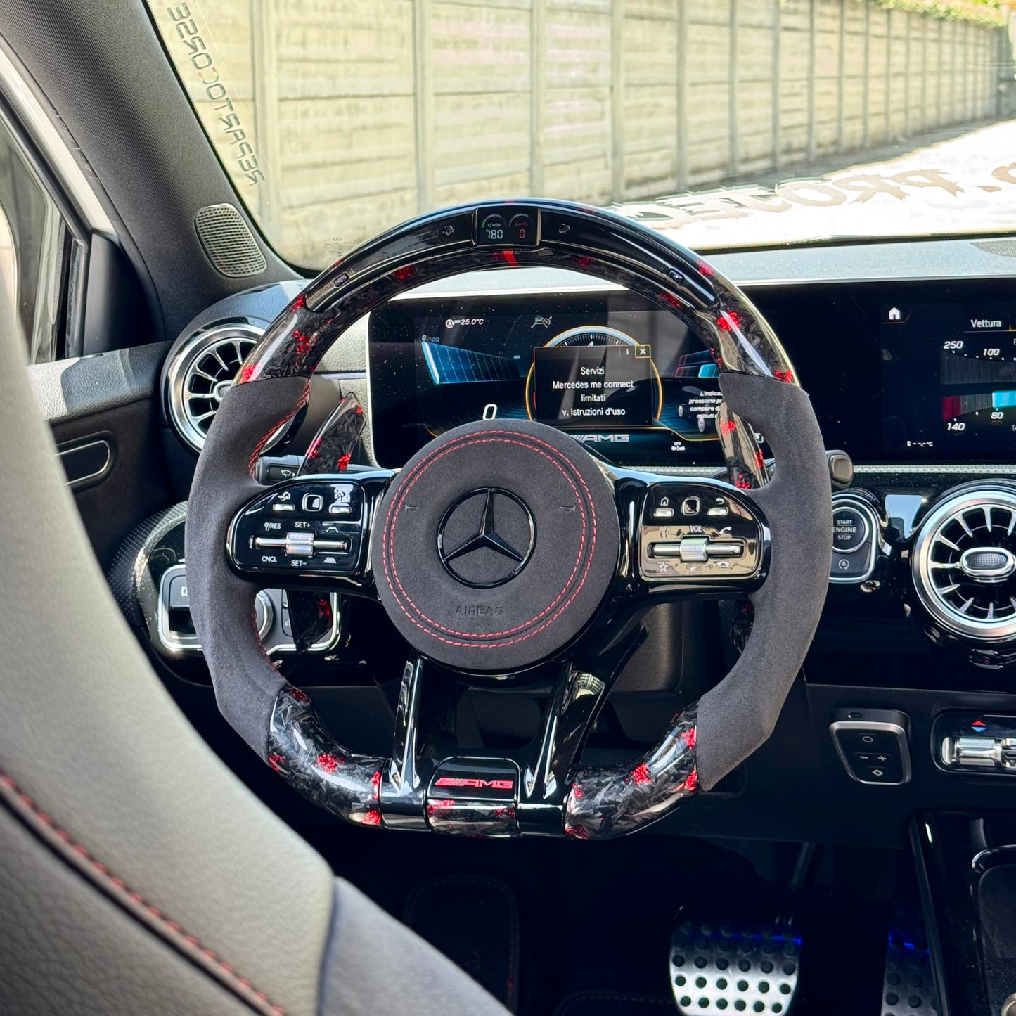 Volante personalizzato con LED di cambiata per Mercedes classe A w177 - CLA C118 - C W205  (configuralo)