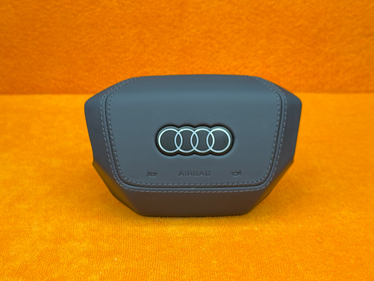 Cover Airbag Personalizzata Audi A3 8.5Y / A5 B10 / A6 C9 – Pelle / Alcantara (Configuralo)