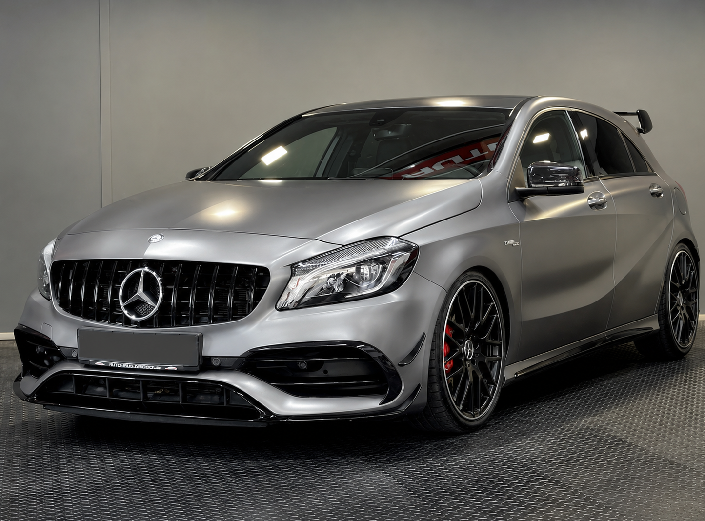 Aero-kit anteriore per Mercedes A W176 Premium/Amg (15-18)