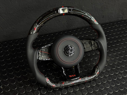 Volante personalizzato con LED di cambiata per Volkswagen Golf MK7 MK7.5 (configuralo)