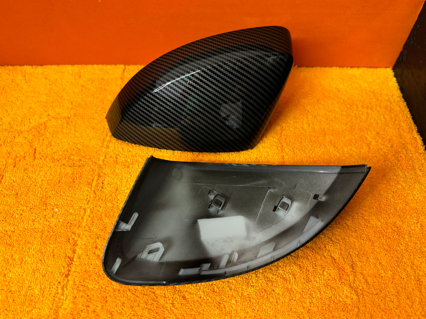 Coppia Calotte Specchio Retrovisore per Audi A3 8V Nero Lucido/Carbon look