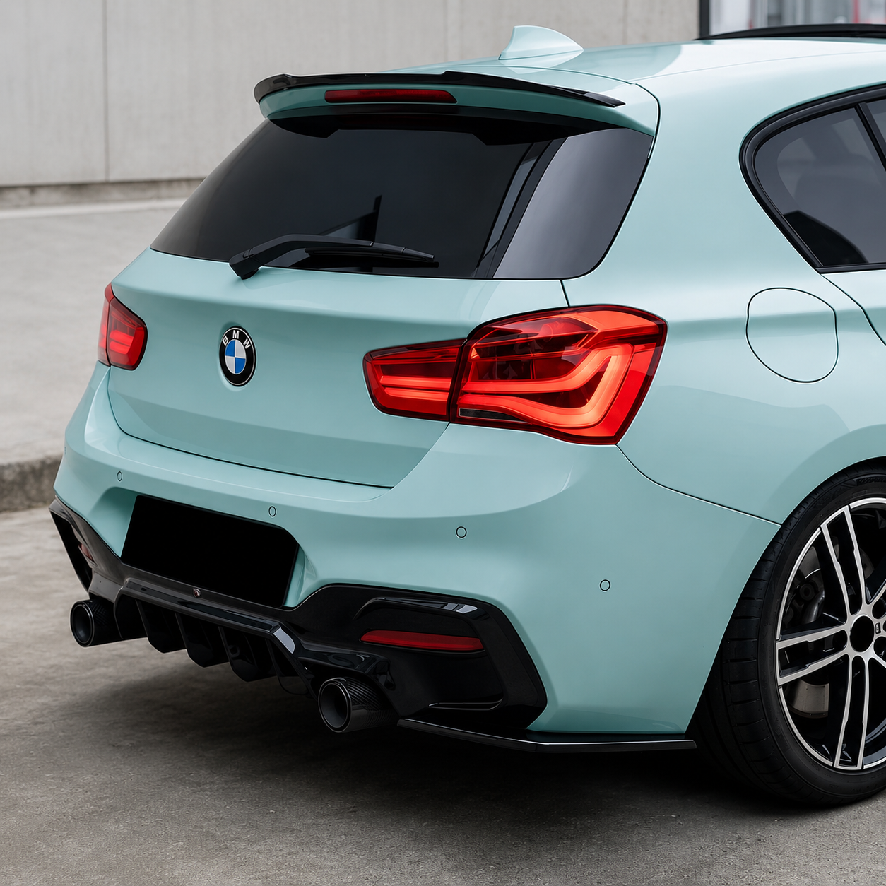 Diffusore Posteriore Stile M per Bmw Serie 1 F20 F21 Nero lucido (15-19)