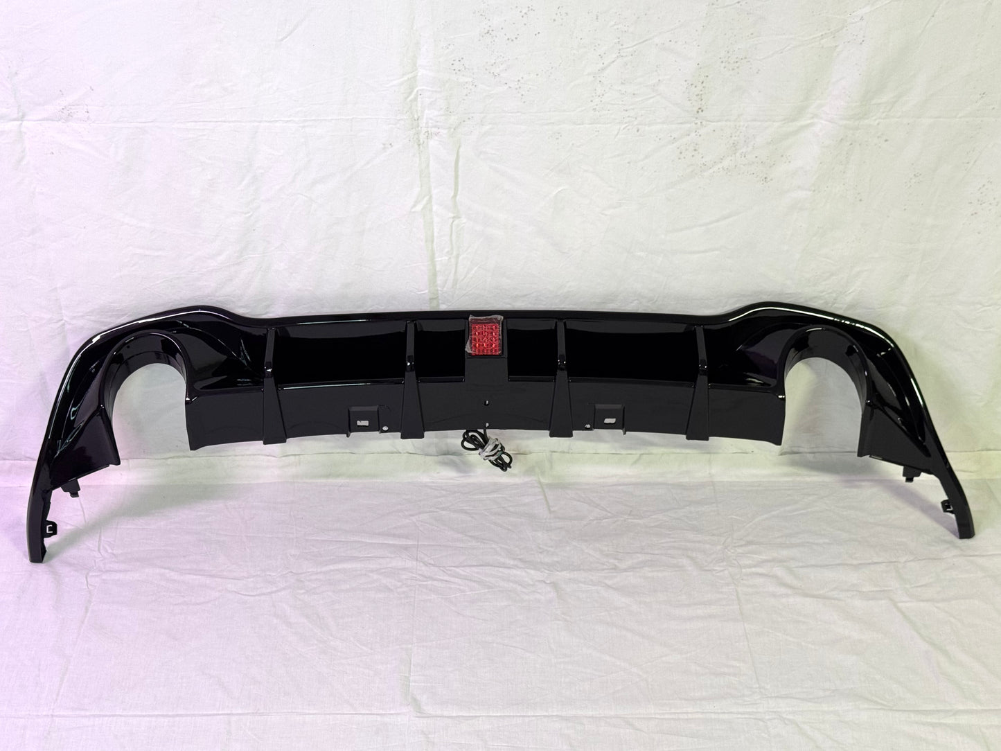 Diffusore Posteriore con Stop Led per GOLF MK8 GTI/GTD Rline