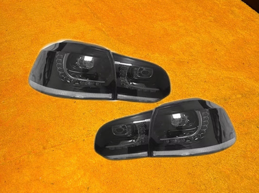Coppia Fanali Posteriori Dinamici Full Led Fumè per Golf MK6